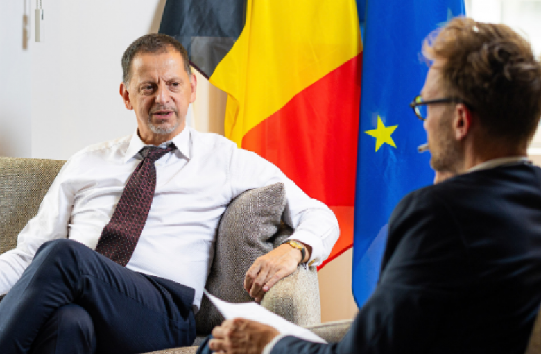 Joris Salden, directeur-generaal Consulaire Zaken en Koen Van der Schaeghe, directeur Vlamingen in de Wereld